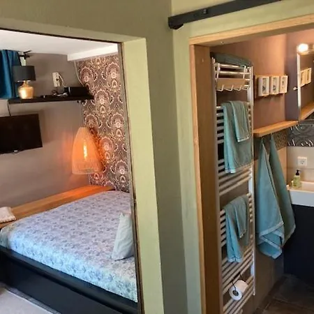Eppeltree Hideaway